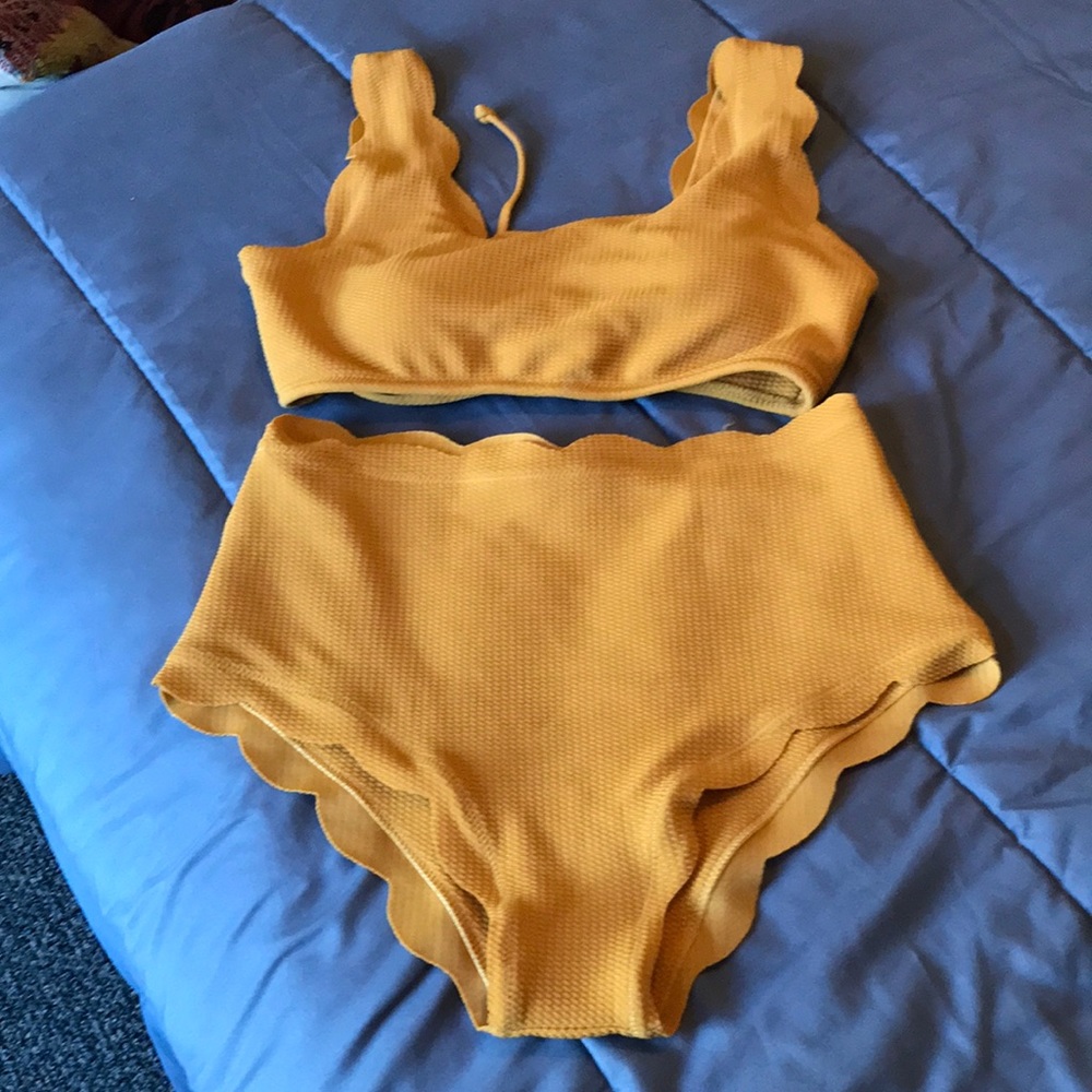 Two piece high waist swimsuit
